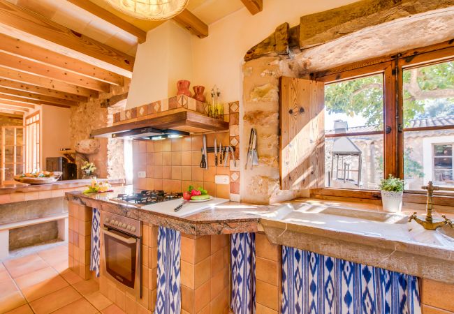 Country house in Sencelles - Finca with pool Finca Maria Costitx in Mallorca Country house in Sencelles - Finca with pool Finca Maria Costitx in Mallorca