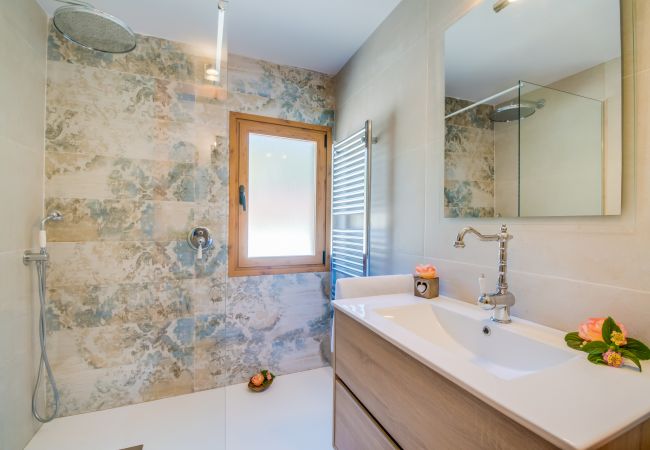 Country house in Cala Mesquida - Holidays finca Can Sito with pool Country house in Cala Mesquida - Holidays finca Can Sito with pool