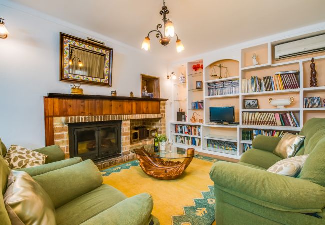 Country house in Llubi - Sustainable Finca Can Tomeu in Mallorca Country house in Llubi - Sustainable Finca Can Tomeu in Mallorca