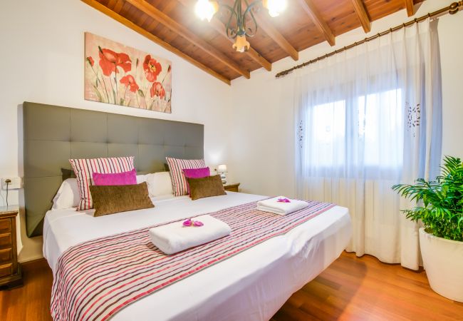 Country house in Llubi - Sustainable Finca Can Tomeu in Mallorca Country house in Llubi - Sustainable Finca Can Tomeu in Mallorca