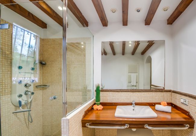 Country house in Llubi - Sustainable Finca Can Tomeu in Mallorca Country house in Llubi - Sustainable Finca Can Tomeu in Mallorca