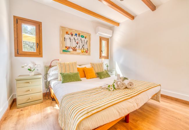 Country house in Llubi - Sustainable Finca Can Tomeu in Mallorca Country house in Llubi - Sustainable Finca Can Tomeu in Mallorca