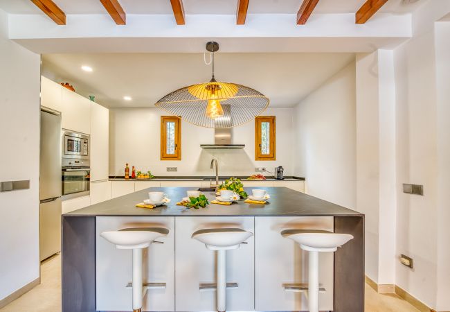 Country house in Llubi - Sustainable Finca Can Tomeu in Mallorca Country house in Llubi - Sustainable Finca Can Tomeu in Mallorca