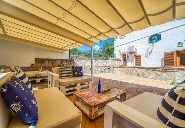 Country house in Llubi - Sustainable Finca Can Tomeu in Mallorca Country house in Llubi - Sustainable Finca Can Tomeu in Mallorca