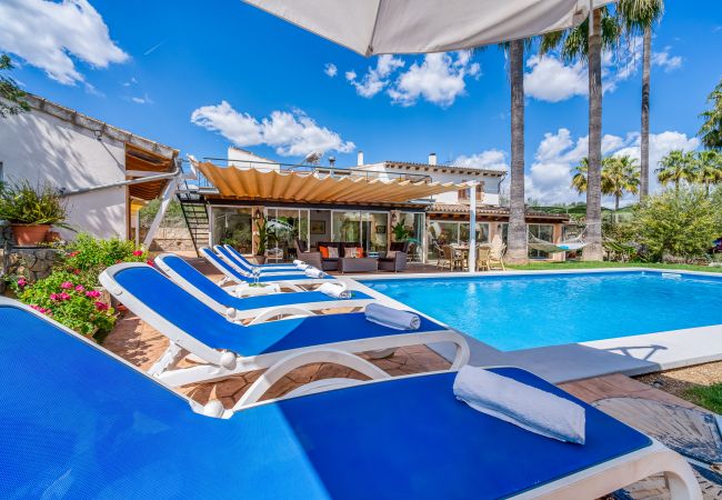 Country house in Llubi - Sustainable Finca Can Tomeu in Mallorca Country house in Llubi - Sustainable Finca Can Tomeu in Mallorca