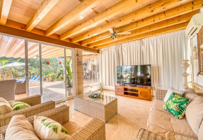 Country house in Llubi - Sustainable Finca Can Tomeu in Mallorca Country house in Llubi - Sustainable Finca Can Tomeu in Mallorca