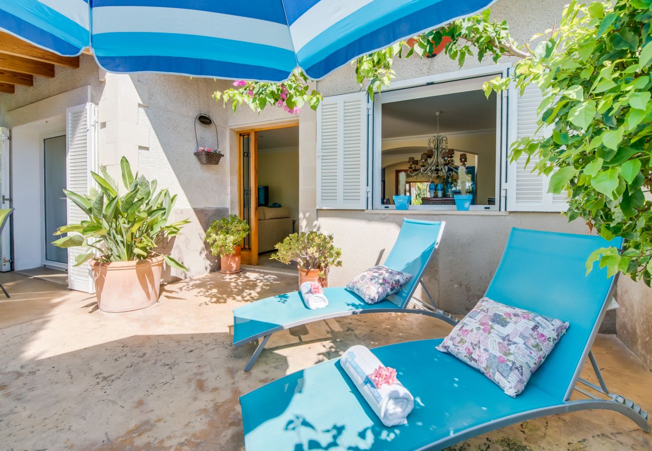 Rent holidays house near the beach in Alcudia
