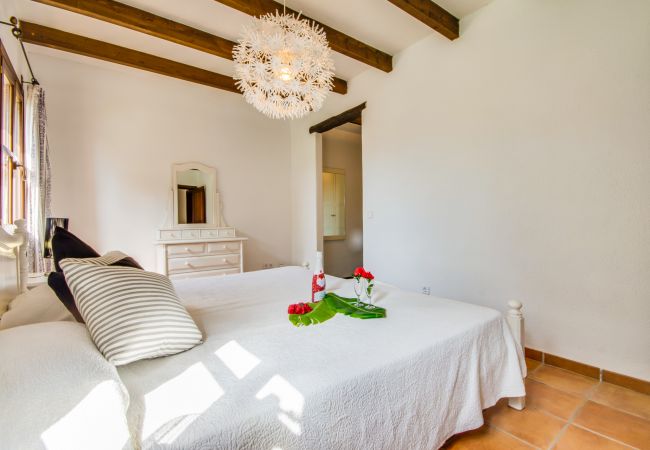 Country house in Petra - Rural Finca Es Puput with pool in Mallorca Country house in Petra - Rural Finca Es Puput with pool in Mallorca