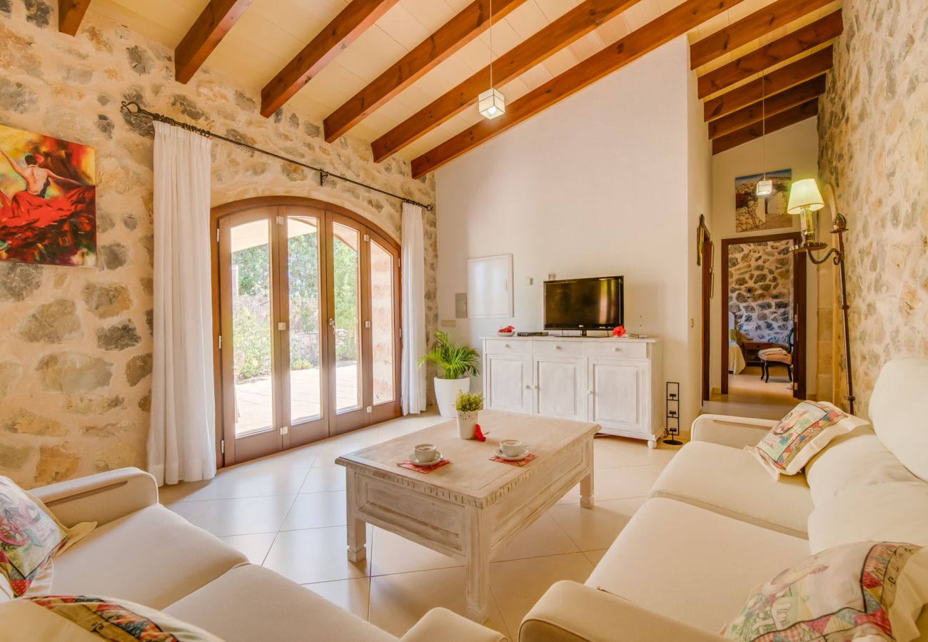 Country house in Capdepera - Rural finca with large pool Mamici in Mallorca