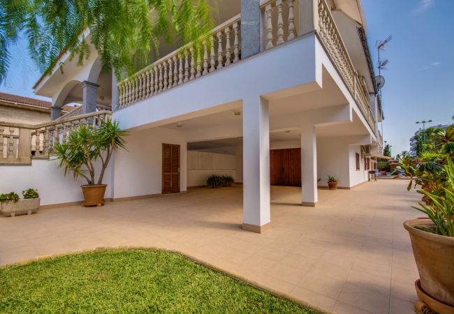 House in Alcúdia - Casa Flor with swimming pool near Alcudia beach House in Alcúdia - Casa Flor with swimming pool near Alcudia beach