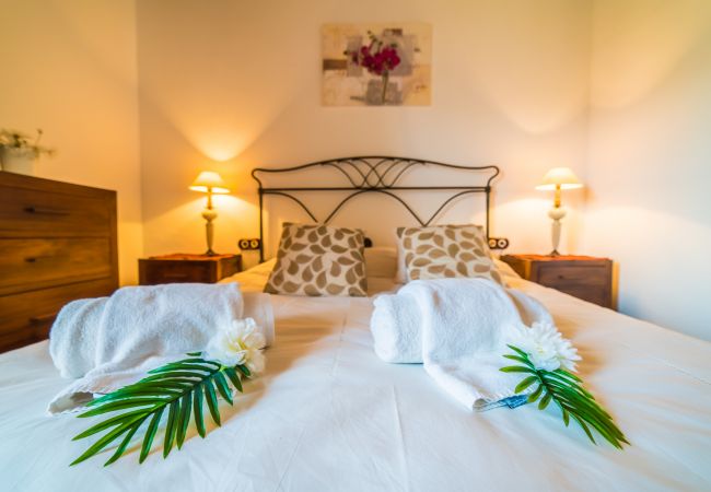 Country house in Campanet - Stone house in middle of nature Caselles Petit Country house in Campanet - Stone house in middle of nature Caselles Petit