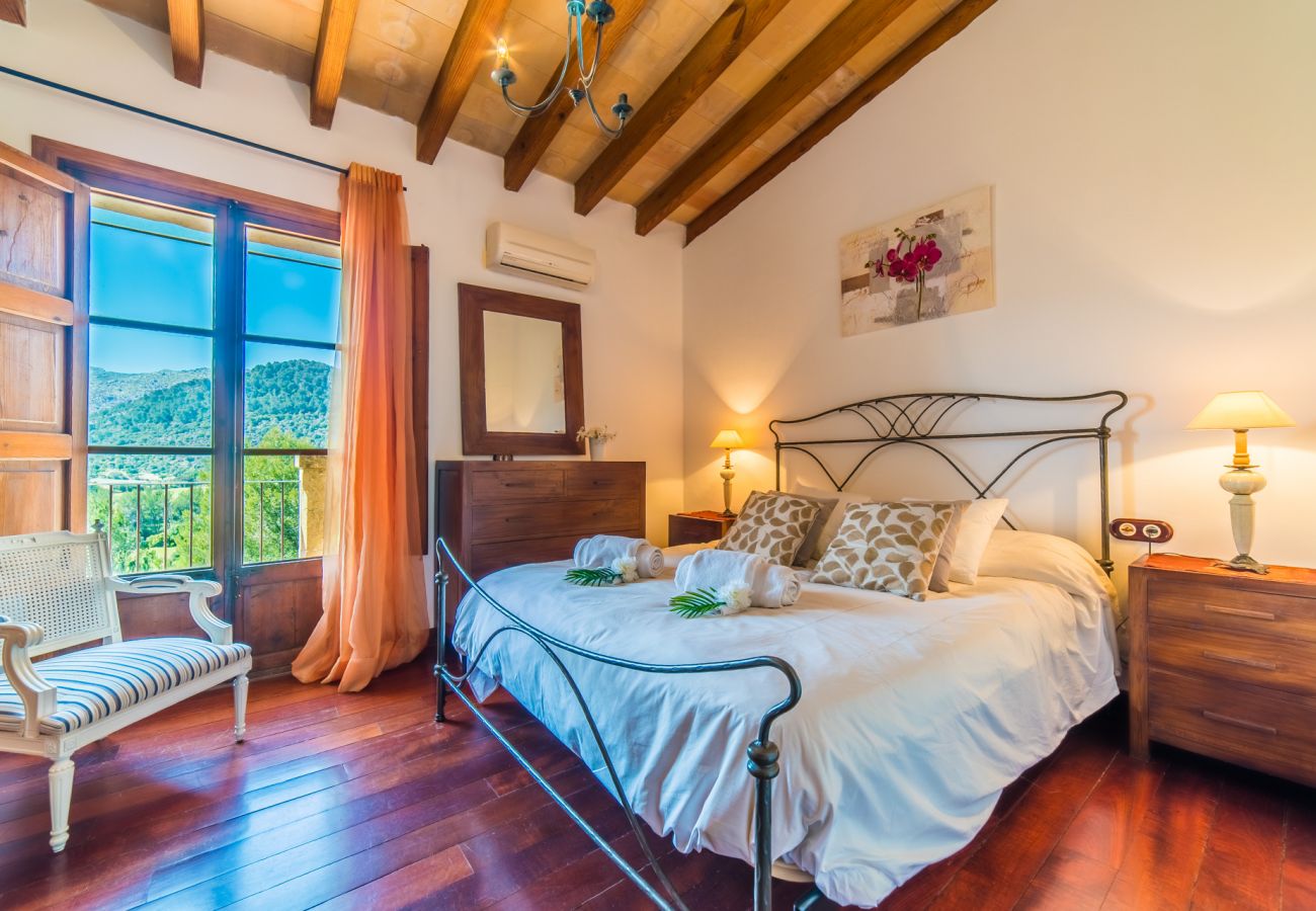 Country house in Campanet - Stone house in middle of nature Caselles Petit