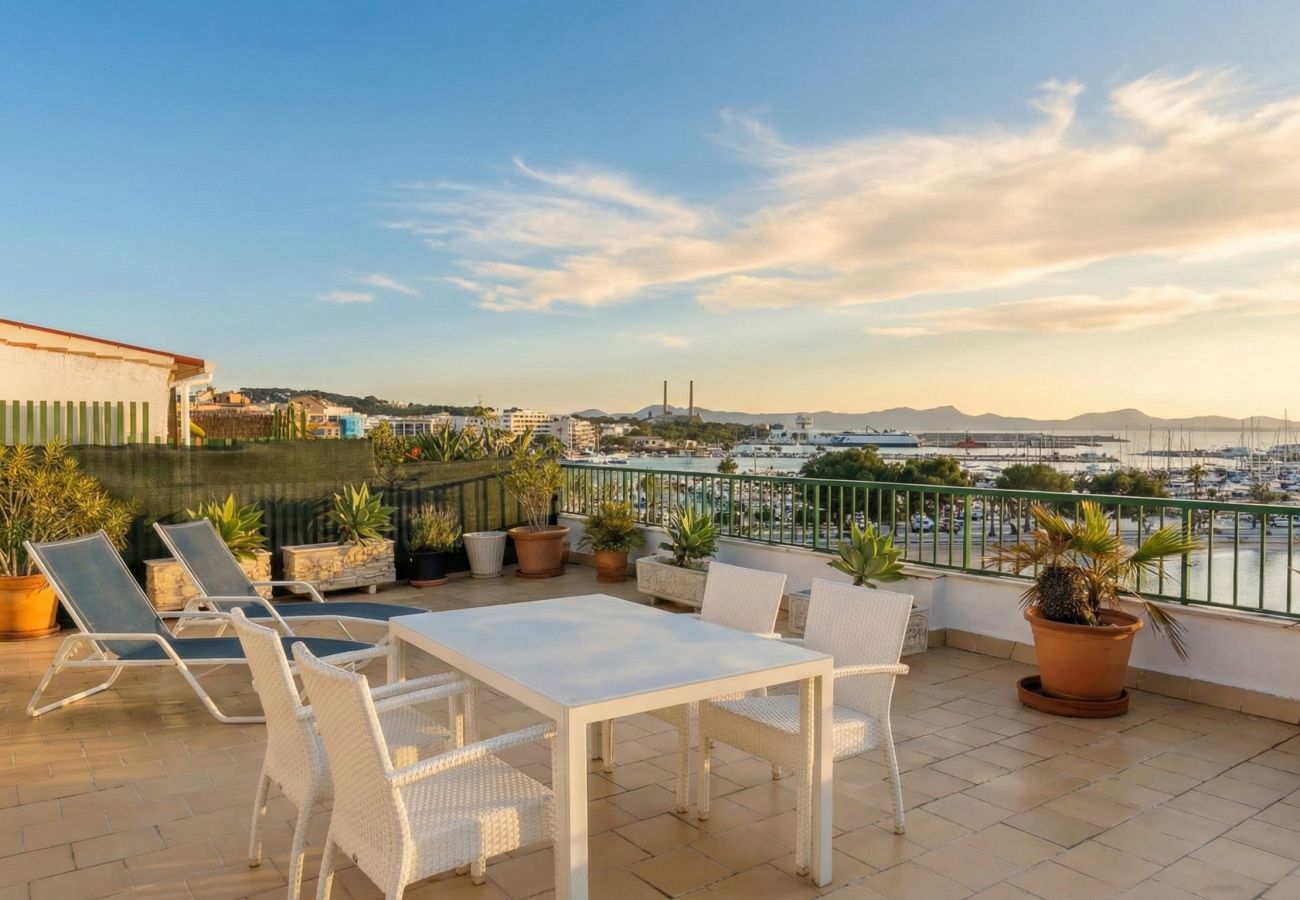Apartment in Alcudia - Apartment Maria seaviews of Alcudia Beach