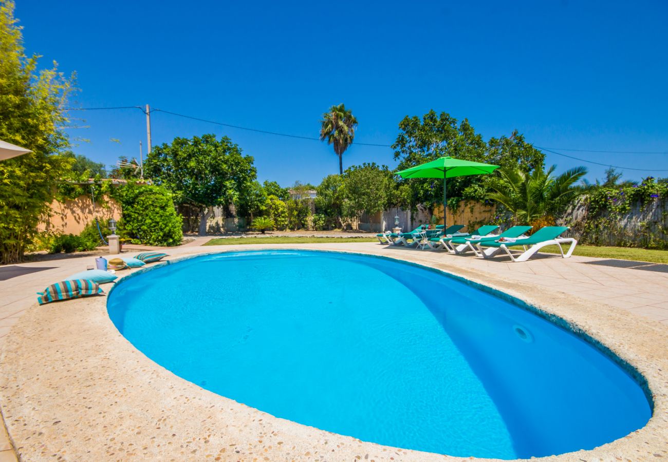 Rural finca with swimming pool in Playa de Alcudia