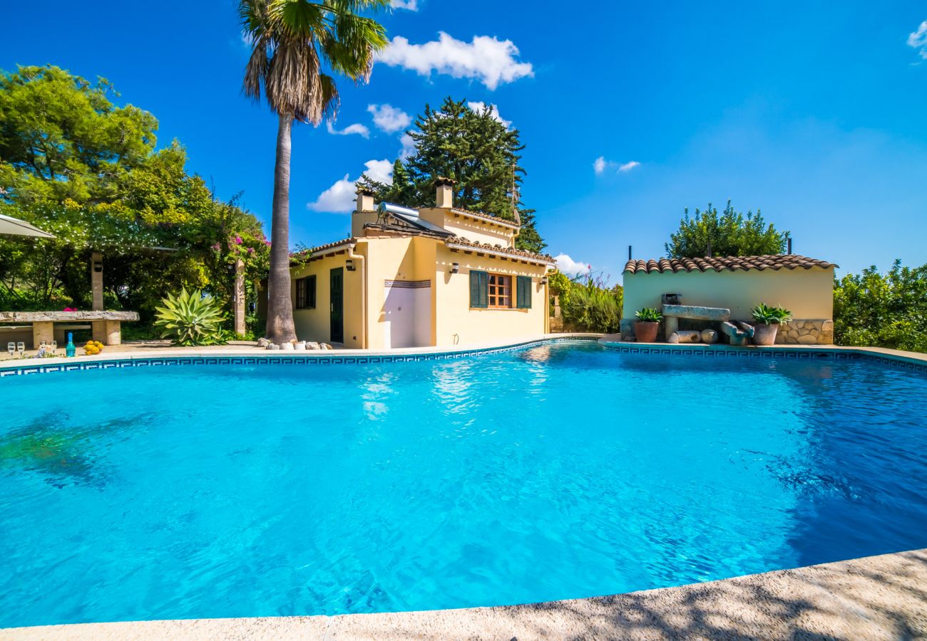 Finca with pool and close to the beach in Alcudia