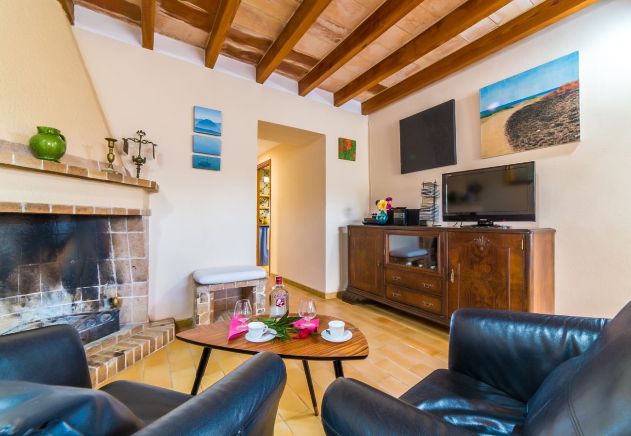 Country house in Alcudia - Sustainable Finca Ca na Patufa in Alcudia