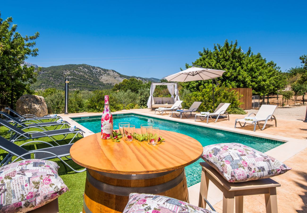 Country house in Selva - Finca Puig den Guardiola with mountain view