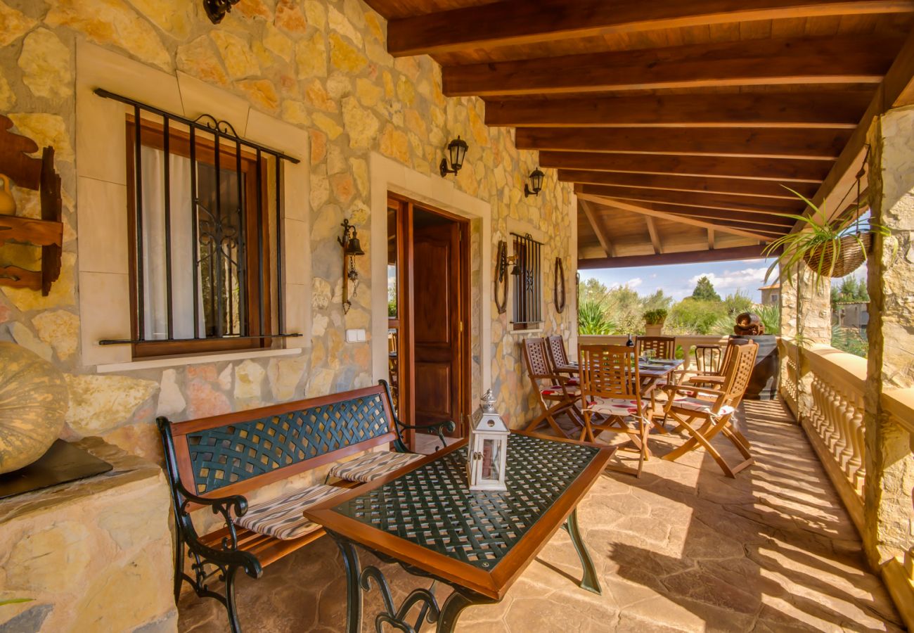 Rustic finca with pool and barbecue.