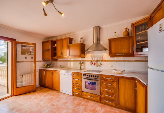 House in Alcanada - House with pool in Alcudia Ronda near the beach House in Alcanada - House with pool in Alcudia Ronda near the beach