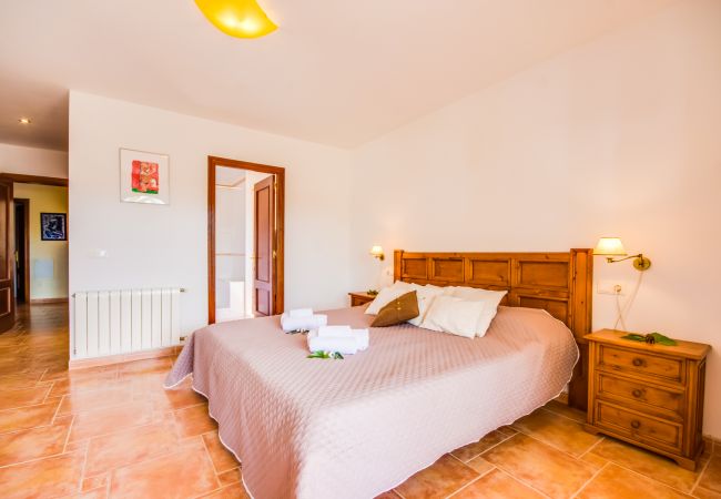 House in Alcanada - House with pool in Alcudia Ronda near the beach House in Alcanada - House with pool in Alcudia Ronda near the beach