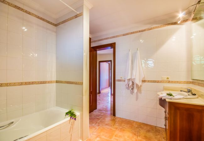 House in Alcanada - House with pool in Alcudia Ronda near the beach House in Alcanada - House with pool in Alcudia Ronda near the beach