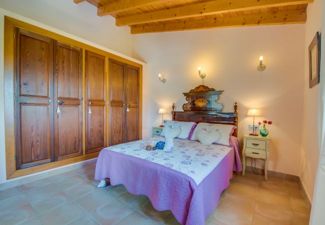 Country house in Muro - Rural finca in Muro Sa Font with swimming pool Country house in Muro - Rural finca in Muro Sa Font with swimming pool
