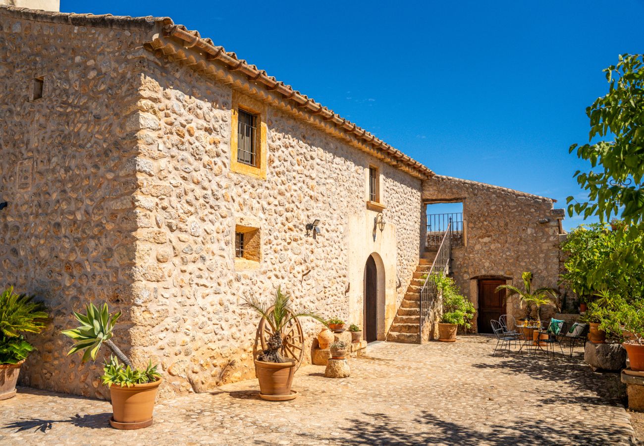 Country house in Buger - Mallorcan finca Ses Planes with pool