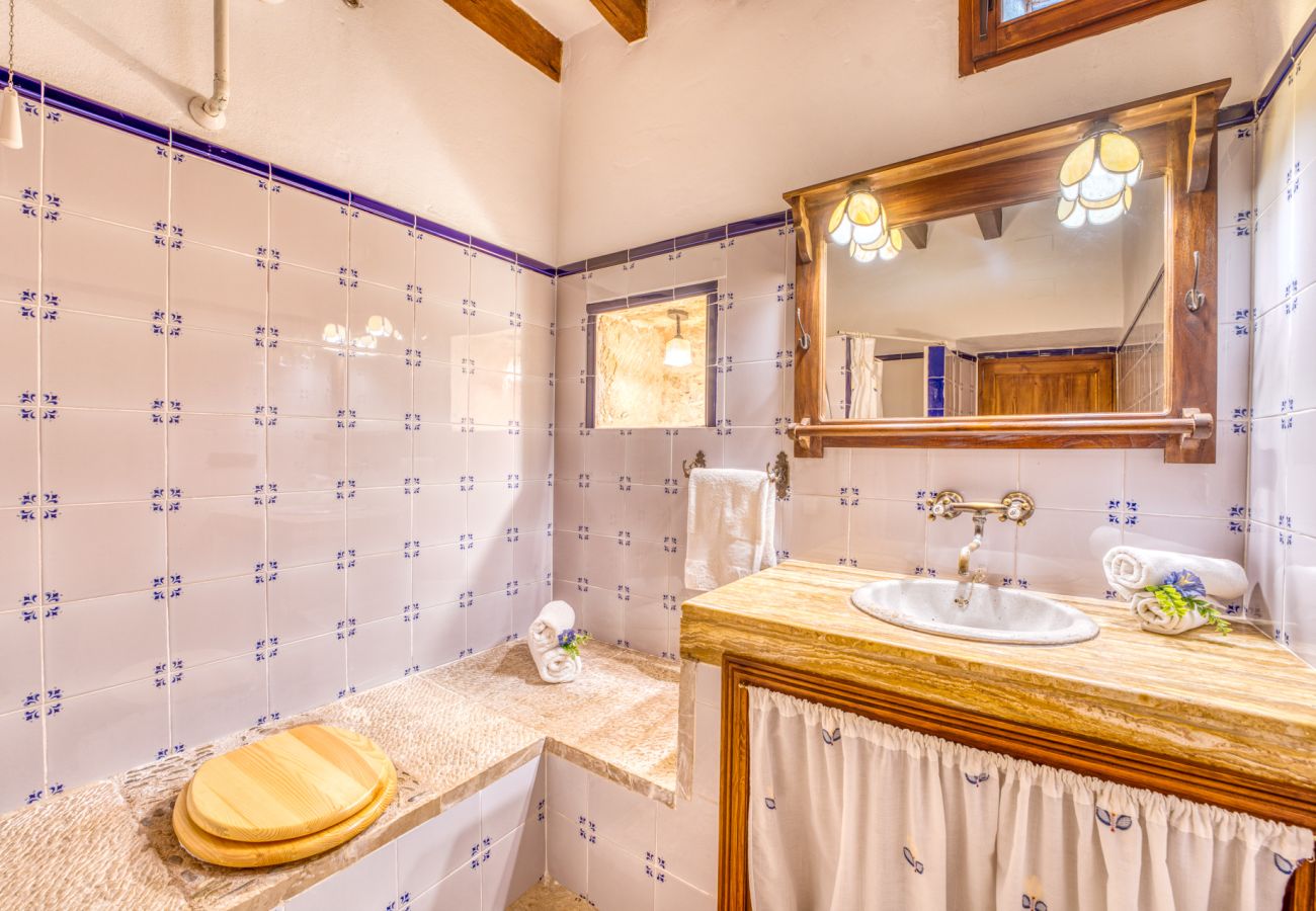 Country house in Buger - Mallorcan finca Ses Planes with pool