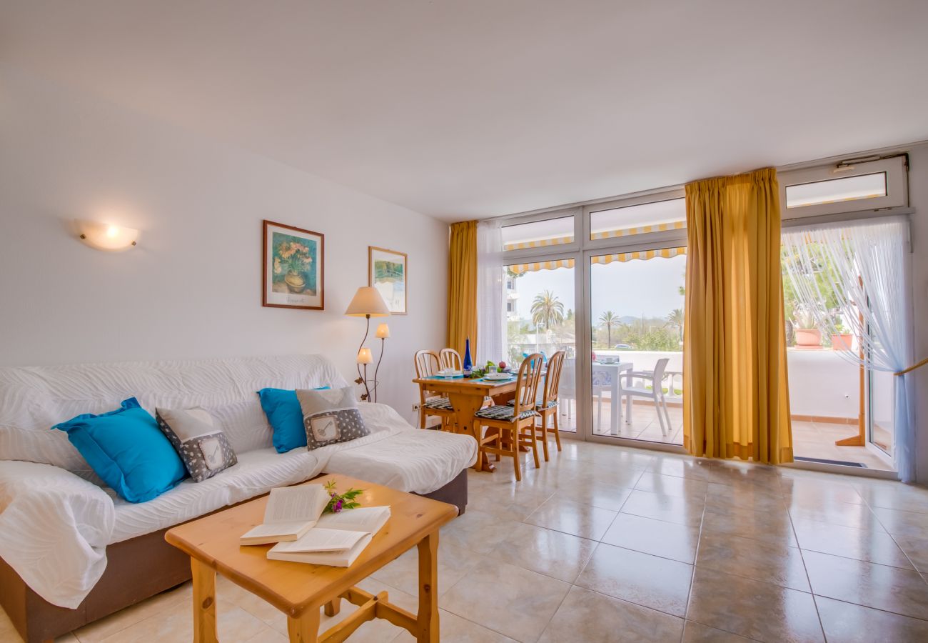 Air-conditioned apartment near Alcudia beach