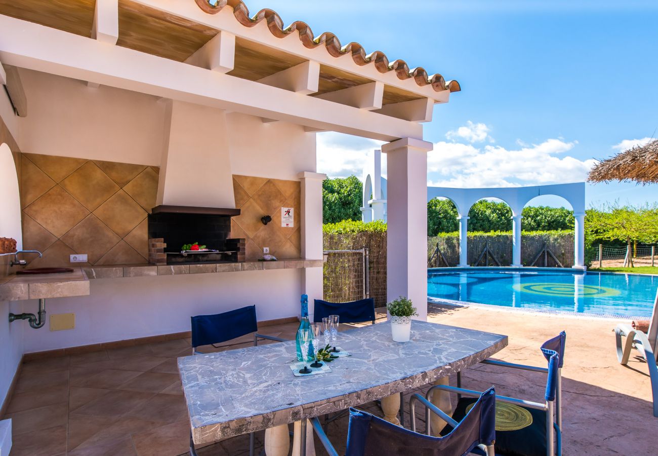 Vacations in Mallorca in finca with pool.
