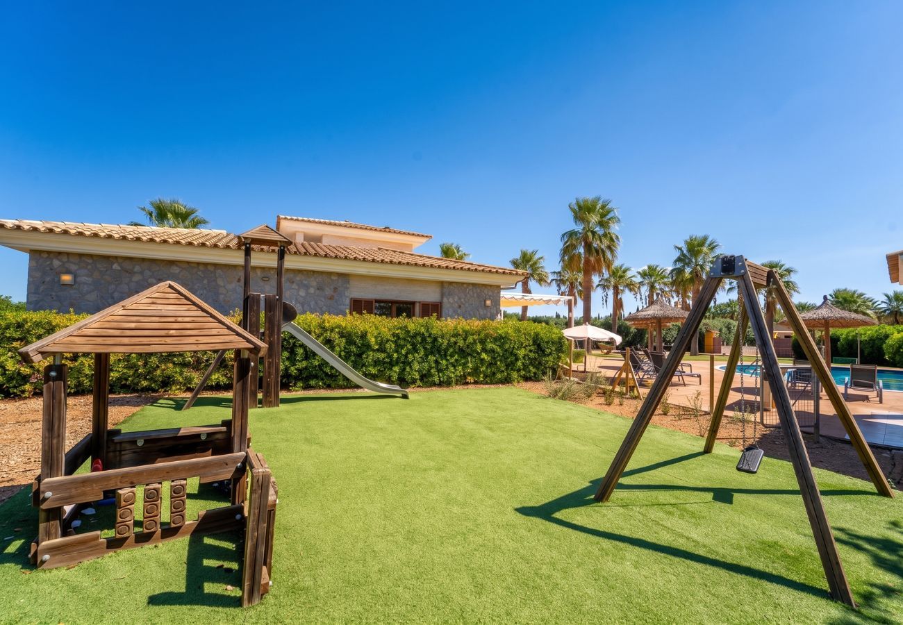 Finca with playground and pool in Sa Pobla