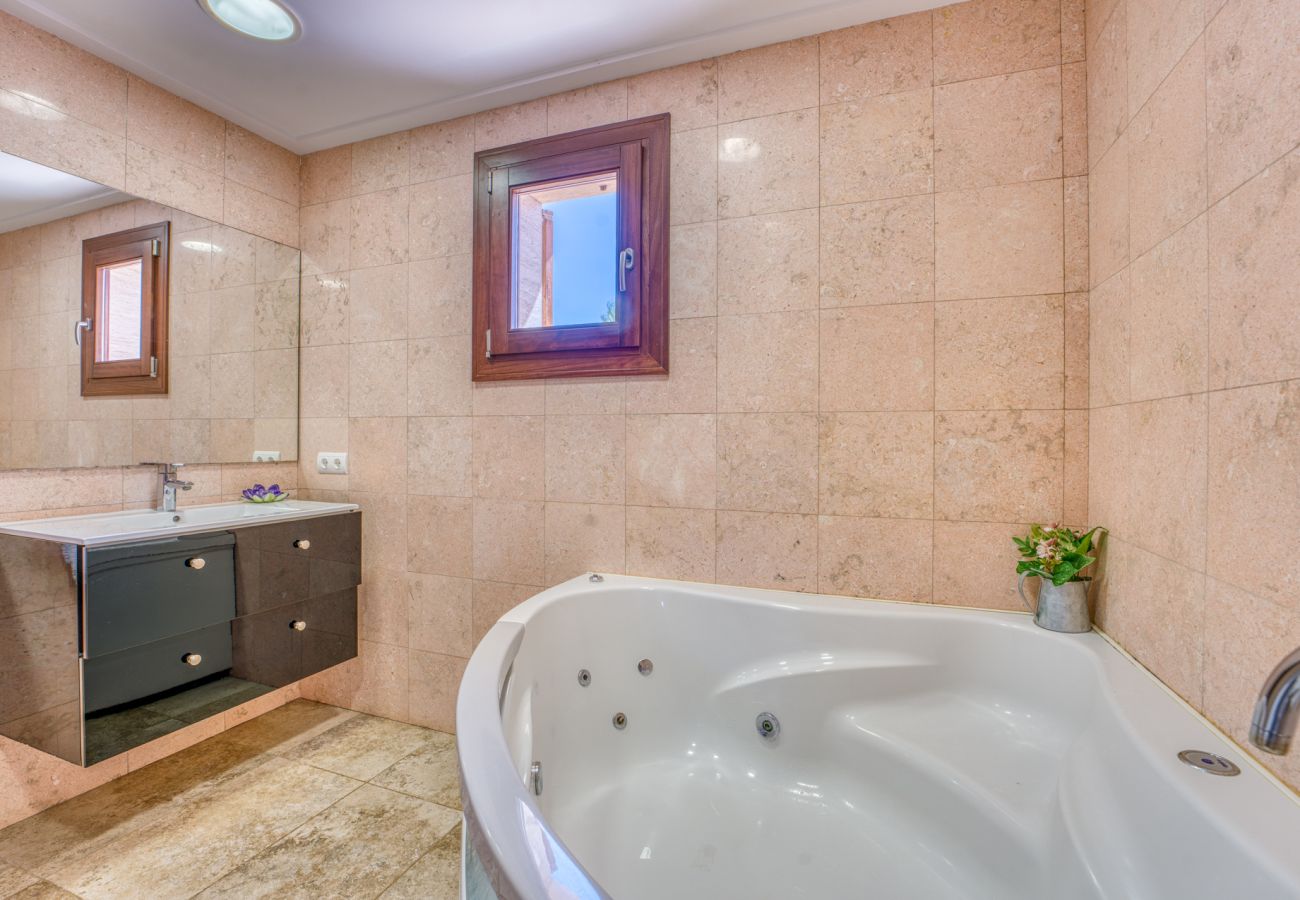 Country house in Sa Pobla - Finca Eden Son Manyo 222 with pool in Mallorca