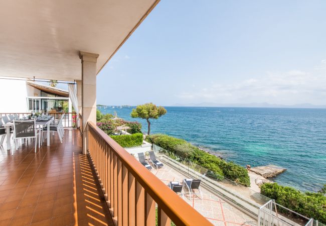 House in Alcudia - Villa Can Torrens seafront house in Alcudia