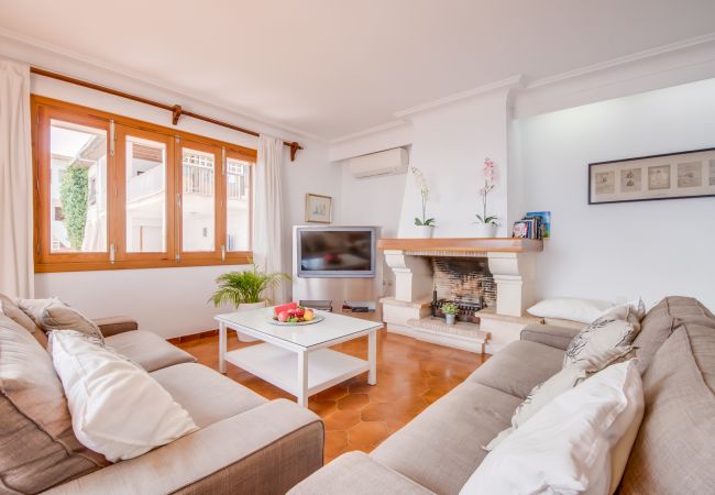 House in Alcúdia - Villa Can Torrens seafront house in Alcudia House in Alcúdia - Villa Can Torrens seafront house in Alcudia