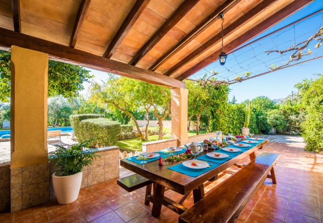 Holidays in Pollensa Majorca in finca for 8 