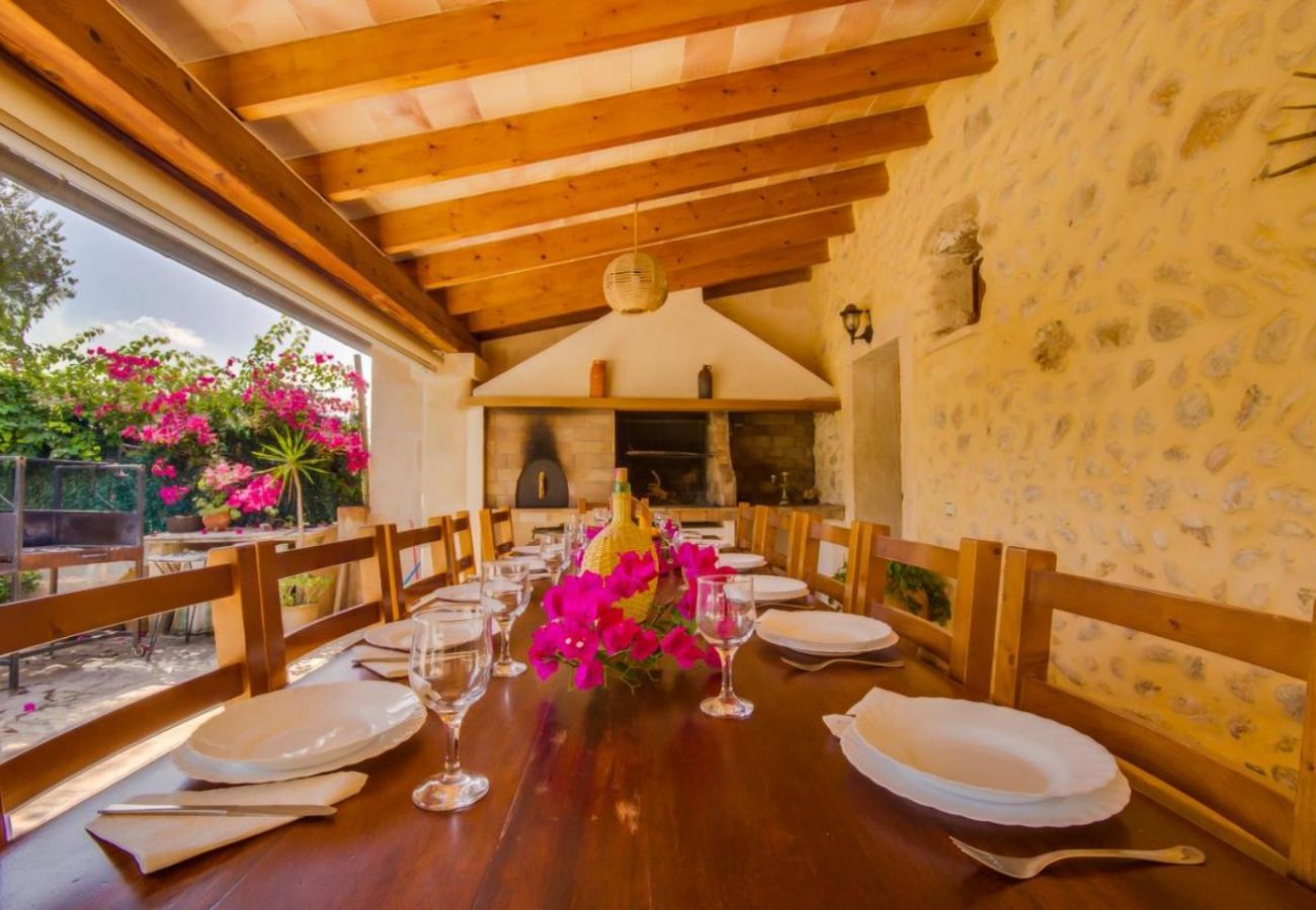 Country house in Buger - Large rustic finca Can Nyany Buger in Mallorca