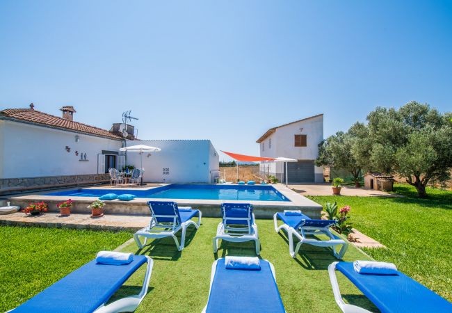 Country house in Sa Pobla - Sustainable finca Sa Vela de Son Puig in Mallorca