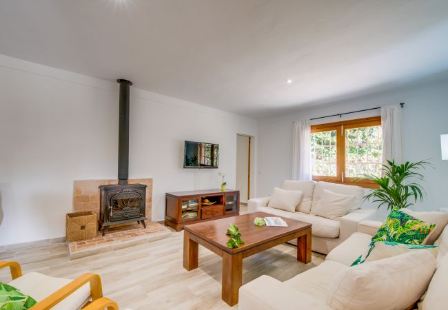 Country house in Alcúdia - Finca Alcudia Sa Vinya Vella near beach with pool Country house in Alcúdia - Finca Alcudia Sa Vinya Vella near beach with pool