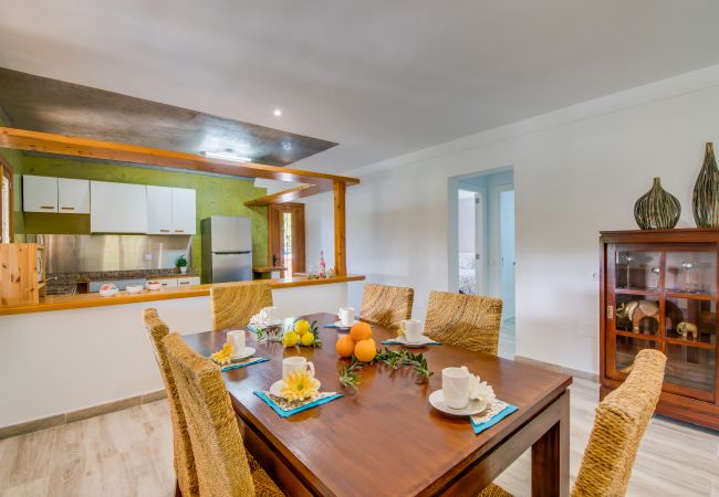 Country house in Alcúdia - Finca Alcudia Sa Vinya Vella near beach with pool Country house in Alcúdia - Finca Alcudia Sa Vinya Vella near beach with pool