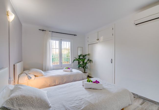 Country house in Alcúdia - Finca Alcudia Sa Vinya Vella near beach with pool Country house in Alcúdia - Finca Alcudia Sa Vinya Vella near beach with pool