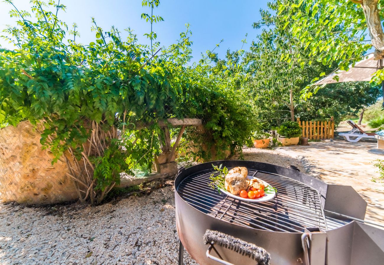 Rural finca with barbecue near the sea in Mallorca