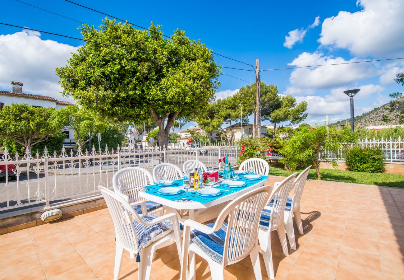 House in Puerto de Alcudia - House next to the beach Villa Celia in Alcudia