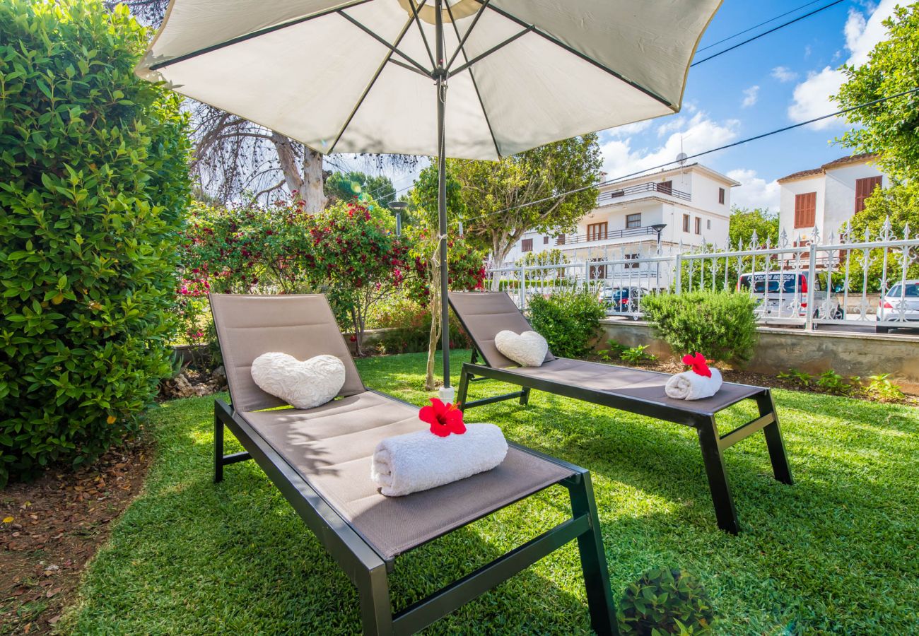 House in Puerto de Alcudia - House next to the beach Villa Celia in Alcudia