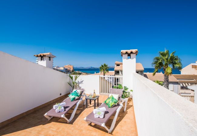 House with sea view terrace in Can Picafort.