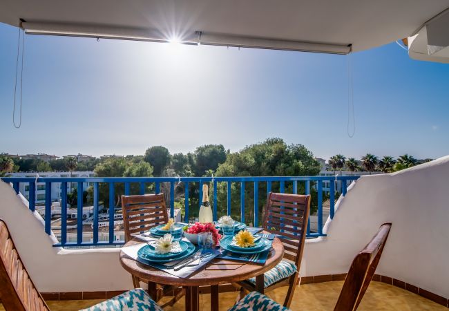 Holidays for 4 in Majorca close to the beach 