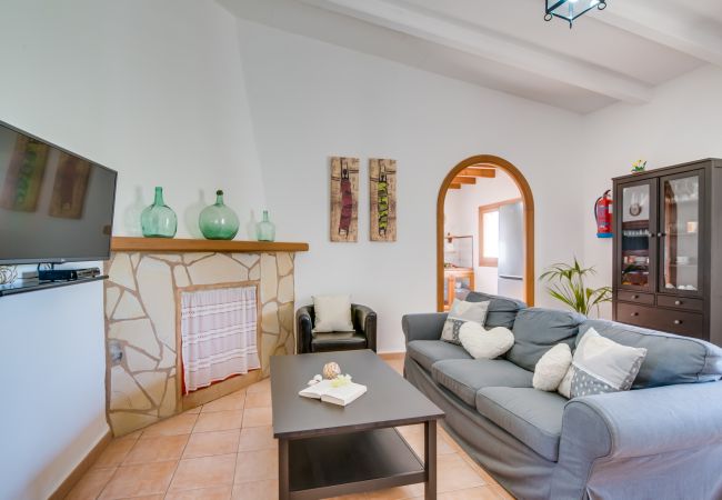 Country house in Santa Margalida - Rural Villa Barranc de son fullos in Mallorca   Country house in Santa Margalida - Rural Villa Barranc de son fullos in Mallorca