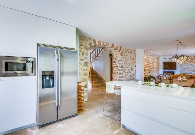 Country house in Campanet - Rural finca in the mountain Es Rafal with pool Country house in Campanet - Rural finca in the mountain Es Rafal with pool