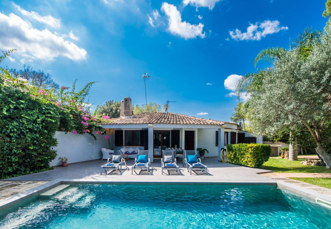 House in Crestatx - House with pool garden Casa Pequeña in Mallorca