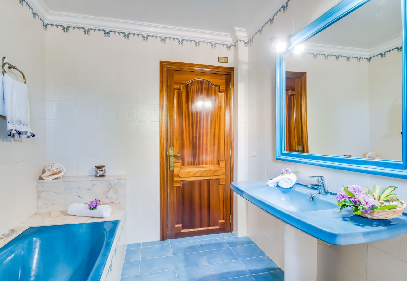 House in Puerto de Alcudia - House in Alcudia Roses with garden near the beach