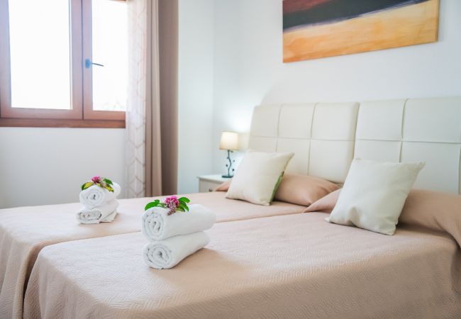 Country house in Buger - Finca in Mallorca Rafal de son Alberti with pool Country house in Buger - Finca in Mallorca Rafal de son Alberti with pool